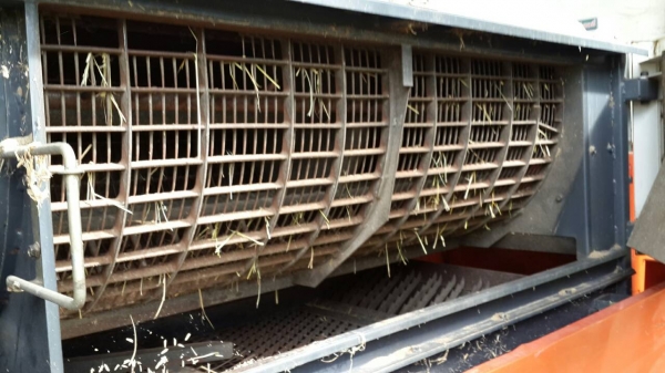 ขายรถเกี่ยวข้าว คูโบต้า แพ็คคุ่ DC60 สภาพพร้อมใช้งาน เครื่องดี ใช้งานทุกปี ช่วงล่างดี ตู้สีดี