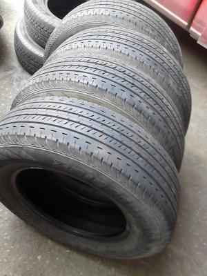 205/70R15 BRIDGESTONE DURAVIS R611 มีชุด 4 เส้น  TEL.081-427-3941
