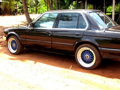 ขายbmw E30วิ่ง180นิ่งๆครับ ขายbmw E30วิ่ง180นิ่งๆครับ