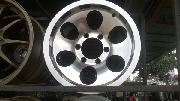 ขายล้อหนดน้ำล้อใหม่ขอบ15 6รูชุดละ10500