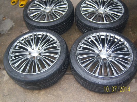 แม็กพร้อมยาง 245 40 20 ปี 11