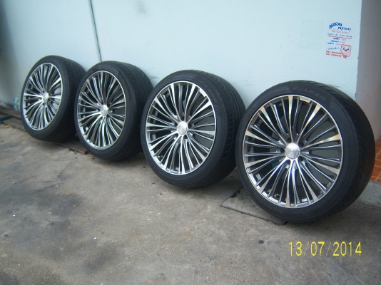 แม็กพร้อมยาง 245 40 20 ปี 11