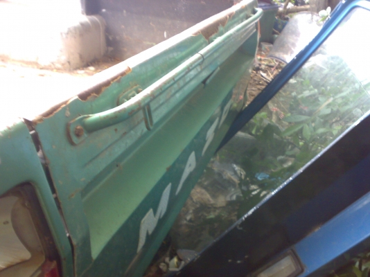 มาสด้าโปรซีด เดิมๆ เครื่องเบนซิล 1600 cc ขายเป็นอะหลั่ย