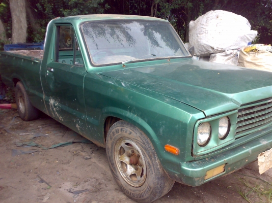 มาสด้าโปรซีด เดิมๆ เครื่องเบนซิล 1600 cc ขายเป็นอะหลั่ย