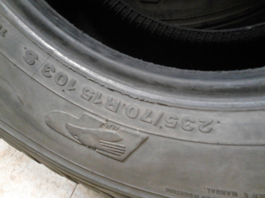 235/70R15  FORCEUM  ATZ  มี 2 เส้น TEL.081-427-3941