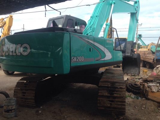 ขายรถแมคโครSK200-3 สภาพพร้อมใช้ สนใจติดต่อ บอย 085-156-2314