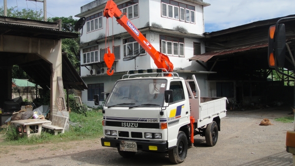 ISUZU NHR 4ล้อ เครน TADANO 2ตัน สภาพสวยพร้อมใช้