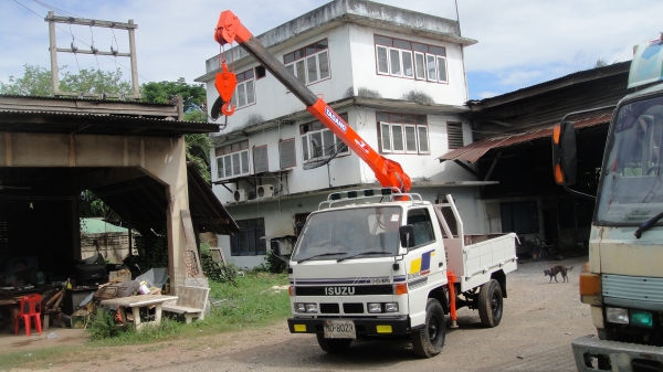 ISUZU NHR 4ล้อ เครน TADANO 2ตัน สภาพสวยพร้อมใช้
