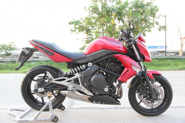 ขาย Kawasaki ER 650 ABS รุ่นปี 2010 ทะเบียนพร้อมโอน เครื่องดี สวยมากๆ วิ่งน้อย