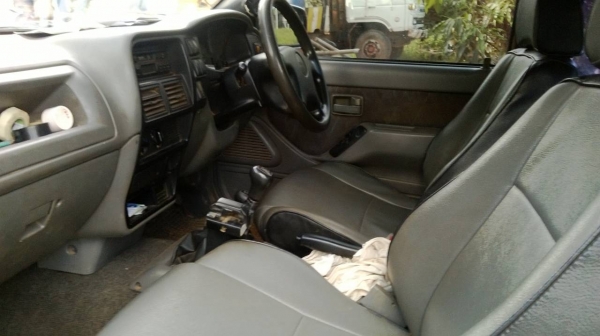 ISUZU DRAGONEYE 3.0 4X4 ห้างแท้ปี 2544 รถเดิมบางครับ คานหน้านเดิม เครื่องเดิม โฟหน้าถอดนะครับ