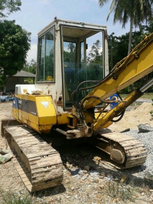 komatsu pc40-6 รถสวย เครื่องดี สภาพพร้อมใช้งาน รถยังใช้งานอยู่ ราคาคุยได้ 087-2976734