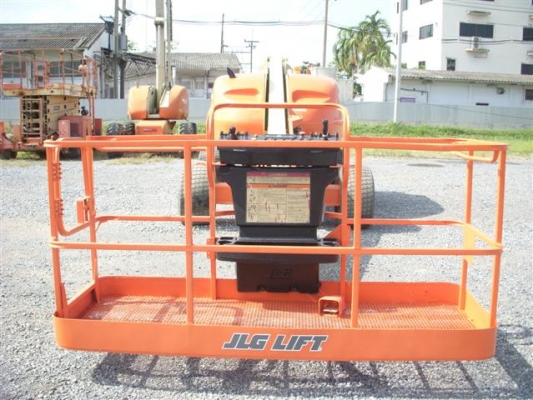 ขายรถกระเช้า JLG มือสองสภาพดีเก่านอก มีประกัน มีบริการหลังการขาย