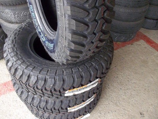 ขายยางใหม่  265-75-16  MT DEESTONE  ปี14