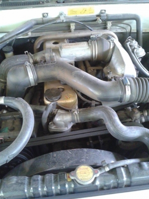 อีซูซุ ดราก้อน ปี 87 สีขาว 4x4 รถใช้มือเดียว อีซูซุ ดราก้อน ปี 87 สีขาว 4x4 รถใช้มือเดียว