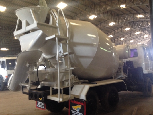 NISSAN UD CW430 โม่ปูน สภาพสวย เครื่องดี ปั้มโม่ดี โม่หมุนได้ คลุทซีสวย เก็บใหม่ทั้งคันสภาพเหมือนใหม่ ไม่มีปูนค้างโม่ NISSAN UD CW430 โม่ปูน สภาพสวย เครื่องดี ปั้มโม่ดี โม่หมุนได้ คลุทซีสวย เก็บใหม่ทั้งคันสภาพเหมือนใหม่ ไม่มีปูนค้างโม่