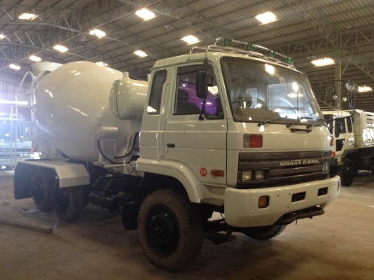 NISSAN UD CW430 โม่ปูน สภาพสวย เครื่องดี ปั้มโม่ดี โม่หมุนได้ คลุทซีสวย เก็บใหม่ทั้งคันสภาพเหมือนใหม่ ไม่มีปูนค้างโม่ NISSAN UD CW430 โม่ปูน สภาพสวย เครื่องดี ปั้มโม่ดี โม่หมุนได้ คลุทซีสวย เก็บใหม่ทั้งคันสภาพเหมือนใหม่ ไม่มีปูนค้างโม่