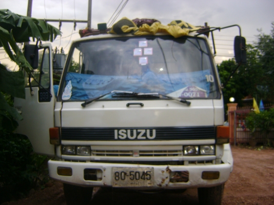 อีชูชุ  FVZ เครื่อง 6 BG 175 แรง  2 เพลา   ราคา  720,000  บาท