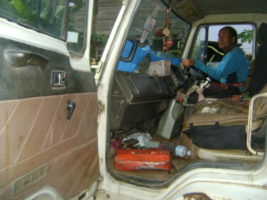 อีชูชุ  FVZ เครื่อง 6 BG 175 แรง  2 เพลา   ราคา  720,000  บาท