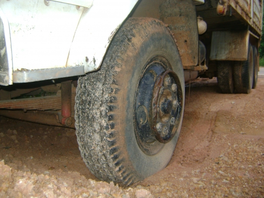 อีชูชุ  FVZ เครื่อง 6 BG 175 แรง  2 เพลา   ราคา  720,000  บาท