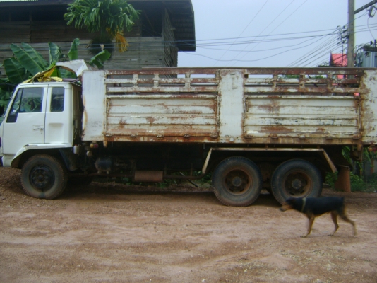 อีชูชุ  FVZ เครื่อง 6 BG 175 แรง  2 เพลา   ราคา  720,000  บาท