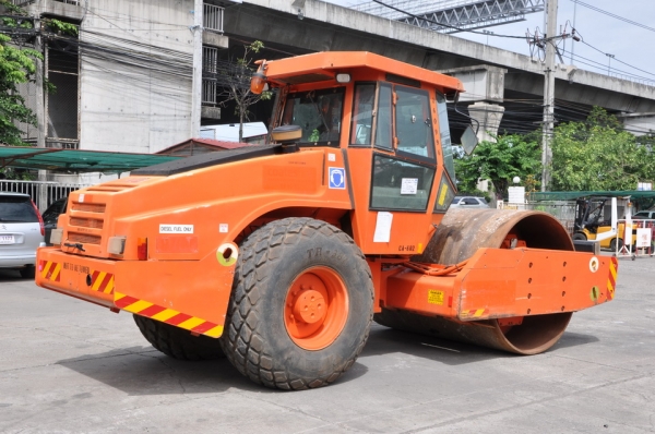 DYNAPAC CA602D SN 71420728