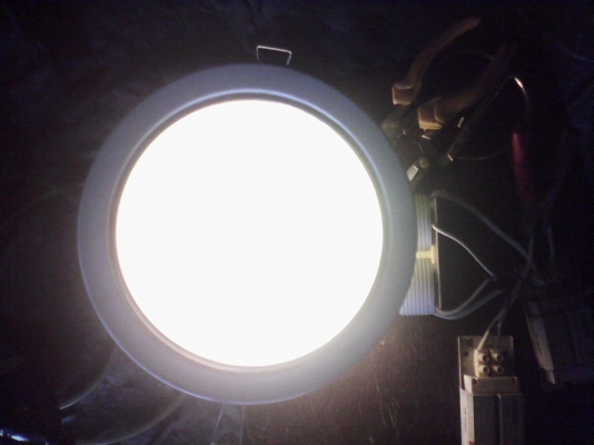 เหมา1,500ยกกอง)ชุดโคมไฟสปอตไลท์ ใหญ่ และเล็ก