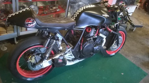 รับแปลงงานคาเฟ่คัสตอมวินเทจสไตล์