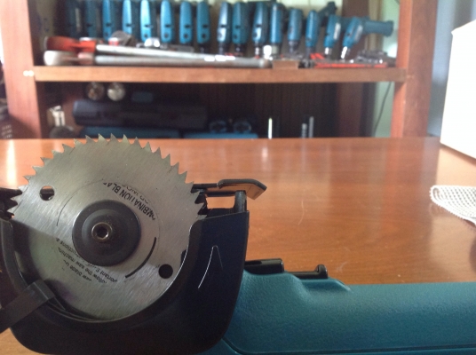 ขายเครื่องตัดกระเบื้องไร้สาย Makita 3 3/8" สภาพใหม่เก่าเก็บ