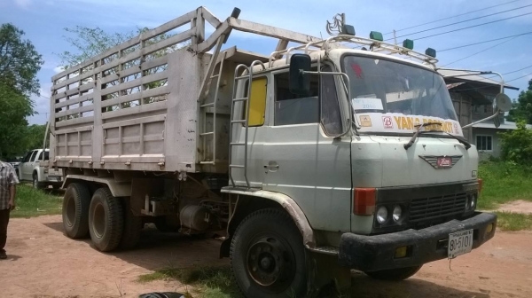 ขาย 10 ล้อดั้ม 2 เพลา เจ้าอินทรีย์ เครื่อง HO7C 180 แรงม้า เกียร์ HO คัสซีสวยจัด ทะเบียนพร้อมโอน