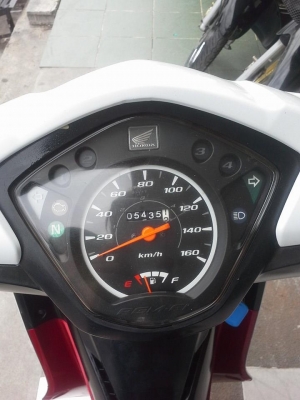 ขายถูก Honda Wave 110 i ปี 2556 สีขาวแดง รถสวยคุณภาพดี พร้อมใช้ ขายถูก Honda Wave 110 i ปี 2556 สีขาวแดง รถสวยคุณภาพดี พร้อมใช้