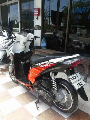 ขายถูกๆ Click – i ปี 2554 ลายสตีท เป็นลายสุดท้าย รถสวยประหยัดน้ำมัน ขายถูกๆ Click – i ปี 2554 ลายสตีท เป็นลายสุดท้าย รถสวยประหยัดน้ำมัน