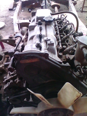 ขายเครื่องยนต์  TOYOTA  2L