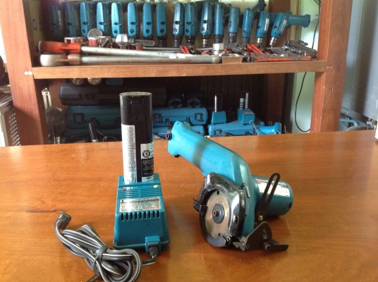 ขายเครื่องตัดกระเบื้องไร้สาย Makita 3 3/8"