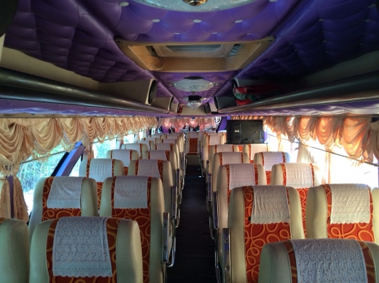 ขายรถทัวร์ 2 ชั้น ปรับอากาศ VIP 8 ล้อ จร้าาา ราคาคุยได้ สนใจติดต่อคุณอ้วน  086 - 830 -4277 / 084 - 010 -1678