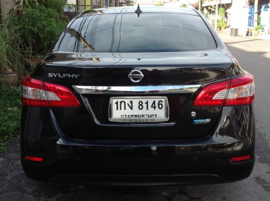 NISSAN, SYLPHY 1.6 E โฉม ปีปัจจุบัน เกียร์ออโต้ สีดำ