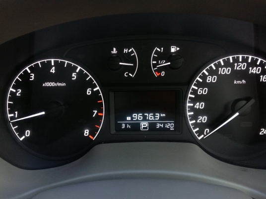 NISSAN, SYLPHY 1.6 E โฉม ปีปัจจุบัน เกียร์ออโต้ สีดำ