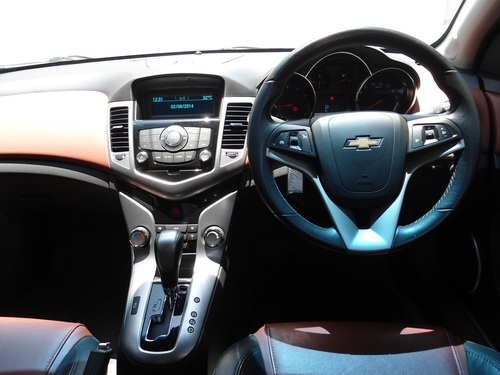 CHEVROLET - CRUZE - 1.8 LTZ AT ปี2011 สีดำ เกียร์อัตโนมัติ เครื่องเบนซิน 1800cc