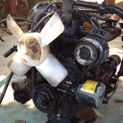 ขายเครื่องยนต์  3 สูบ  เก่าญี่ปุ่น KUBOTA  สภาพสวย เครื่องยนต์พร้อมใช้งาน