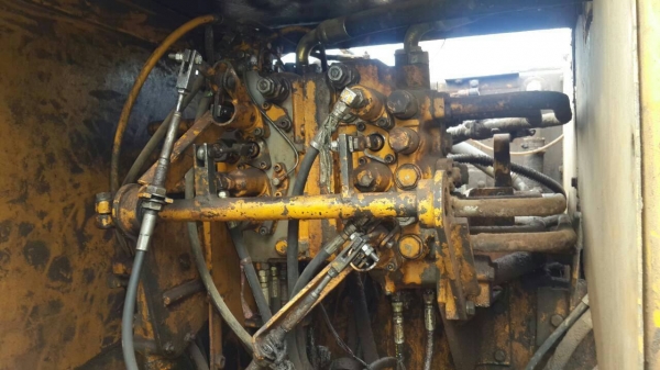 KOMATSU 200 -3 เครื่องเดิม ปั้มเดิม โนเล่มนะคับ