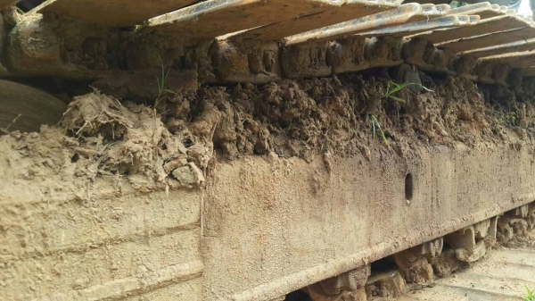 KOMATSU 200 -3 เครื่องเดิม ปั้มเดิม โนเล่มนะคับ