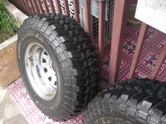 ล้อRock crawler15x8et-34พร้อมยางDeestone31x10.5ปี12สวยๆ ล้อRock crawler15x8et-34พร้อมยางDeestone31x10.5ปี12สวยๆ