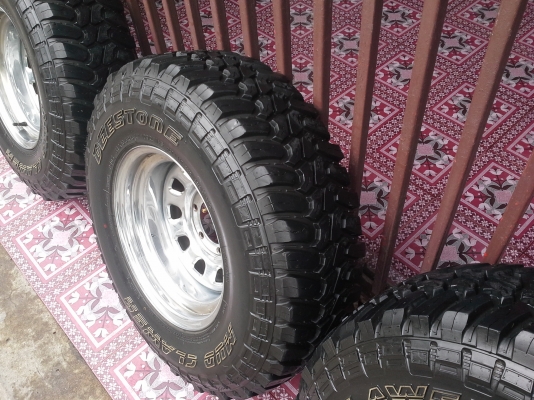 ล้อRock crawler15x8et-34พร้อมยางDeestone31x10.5ปี12สวยๆ ล้อRock crawler15x8et-34พร้อมยางDeestone31x10.5ปี12สวยๆ