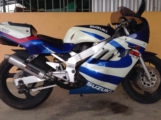 Suzuki gsx r5 in เดิมๆพร้อมวิ่งสภาพนี้หาไม่ได้อีกแล้วครับ เปิดที่ 38,000 บาท สนใจ in box หรือ โทร 092-6429114 คีมสุพรรณ