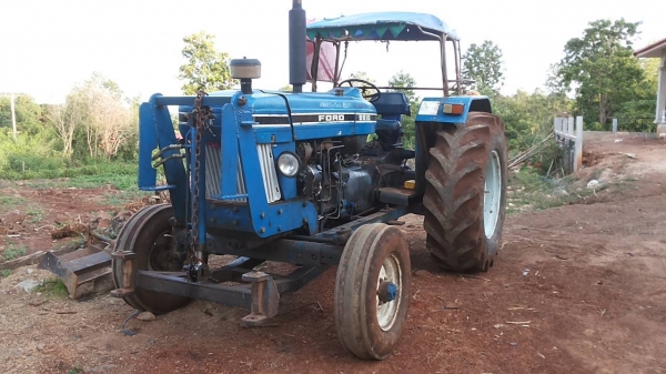 ***ขายแล้วครับขอบคุณ Truck2hand ขายรถไถเพลาเดียวFORD 6610เสื้อลาย เครื่องเดิมปั้มแบน เครื่องฟิตมาใหม่ เครื่องแน่น ฟิตดี สตาร์ทติดง่าย ปั้มดีแรง ทำงานดี ช่วงล่างดี เกียร์ไม่หลุด คานสวยไม่ปะ ท้ายสวย ระบบไฮฯดีคล่อง ยกหางดีไม่ยุบ ยางดี4เส้น สีสันสวย มีใบดันแถ ***ขายแล้วครับขอบคุณ Truck2hand ขายรถไถเพลาเดียวFORD 6610เสื้อลาย เครื่องเดิมปั้มแบน เครื่องฟิตมาใหม่ เครื่องแน่น ฟิตดี สตาร์ทติดง่าย ปั้มดีแรง ทำงานดี ช่วงล่างดี เกียร์ไม่หลุด คานสวยไม่ปะ ท้ายสวย ระบบไฮฯดีคล่อง ยกหางดีไม่ยุบ ยางดี4เส้น สีสันสวย มีใบดันแถ