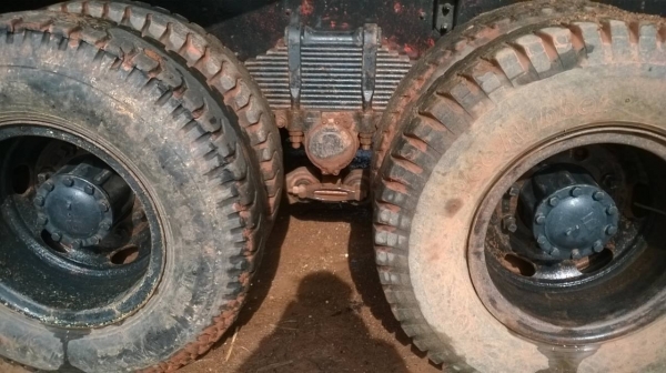 ขาย 10 ล้อ 2 เพลาดั้ม ROCKY 210F เกียร์ Easton หัวบางไม่เคยทำสี คัสซีสวยตลอดเส้น เครื่องแห้ง ทะเบียนพร้อม ราคาต่อรองได้