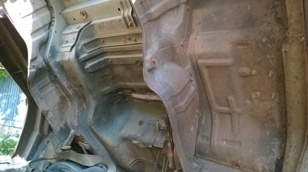 ขาย 10 ล้อ 2 เพลาดั้ม ROCKY 210F เกียร์ Easton หัวบางไม่เคยทำสี คัสซีสวยตลอดเส้น เครื่องแห้ง ทะเบียนพร้อม ราคาต่อรองได้