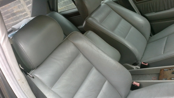 ขายถูก Benz E220 ตัวนำเข้าอังกฤษแท้ สภาพดี ขายถูก Benz E220 ตัวนำเข้าอังกฤษแท้ สภาพดี