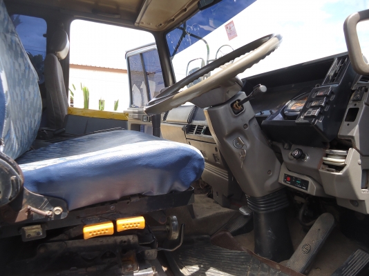 ขายด่วนรถ6ล้อร็อกกี้เครือง195แรงม้ายาว6.2เมตรยาง9ขอบ20 ขายด่วนรถ6ล้อร็อกกี้เครือง195แรงม้ายาว6.2เมตรยาง9ขอบ20