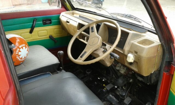 กะป๊อ suzuki st-90 สวยเดิมๆ เครื่องกับช่วงล่างสมบูรณ์มาก ขับสบาย แก๊ส หลังคาเปิดบาร์ได้พร้อมขายของ