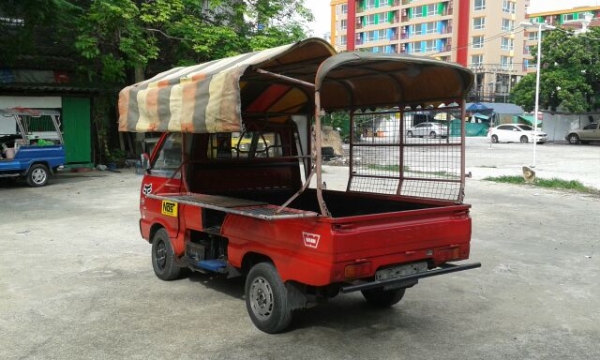 กะป๊อ suzuki st-90 สวยเดิมๆ เครื่องกับช่วงล่างสมบูรณ์มาก ขับสบาย แก๊ส หลังคาเปิดบาร์ได้พร้อมขายของ